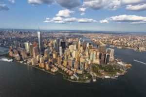 Manhattan ligger inom bekvämt räckhåll från LaGuardia med bil uthyrning